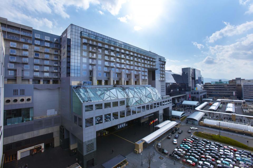 JR京都駅直結の都市型ホテル