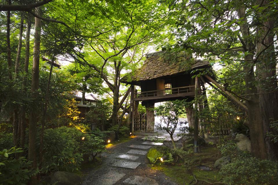 山ばな平八茶屋