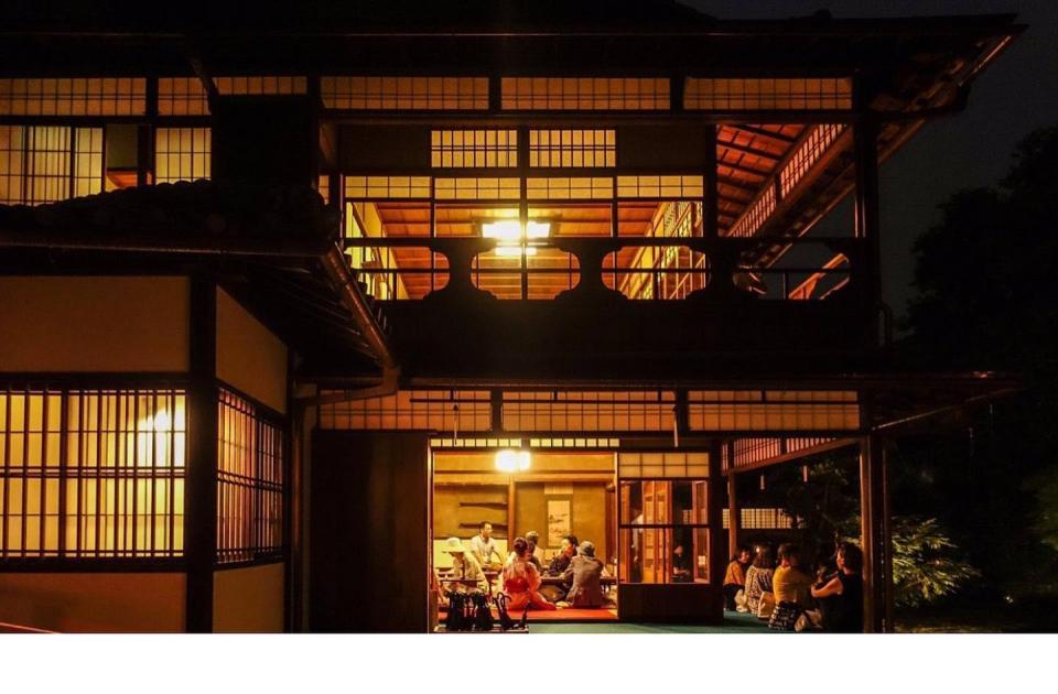 夜の別邸