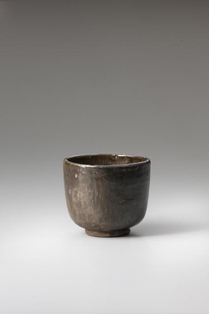 尼焼　初代長次郎もしくは二代常慶・妻　　黒樂茶碗