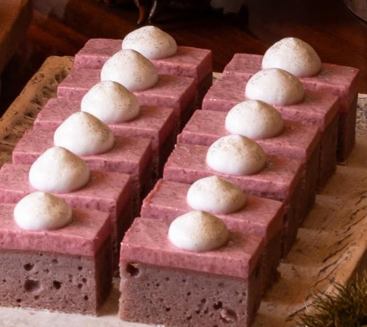 紫芋のケーキ（ブッフェ）