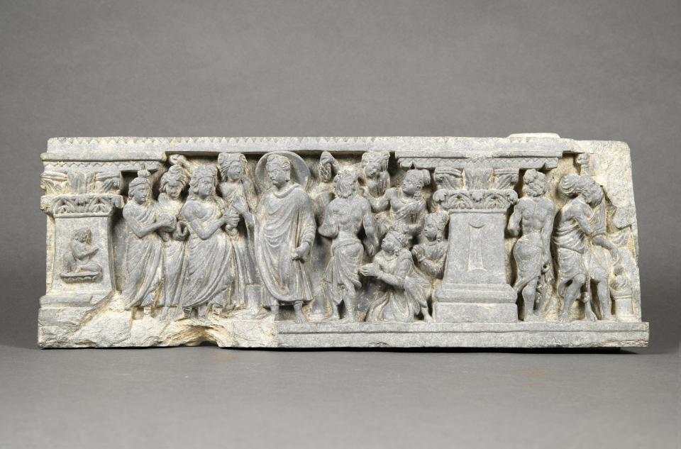 仏伝浮彫「三迦葉の帰仏」 ガンダーラ 2~3世紀 龍谷大学