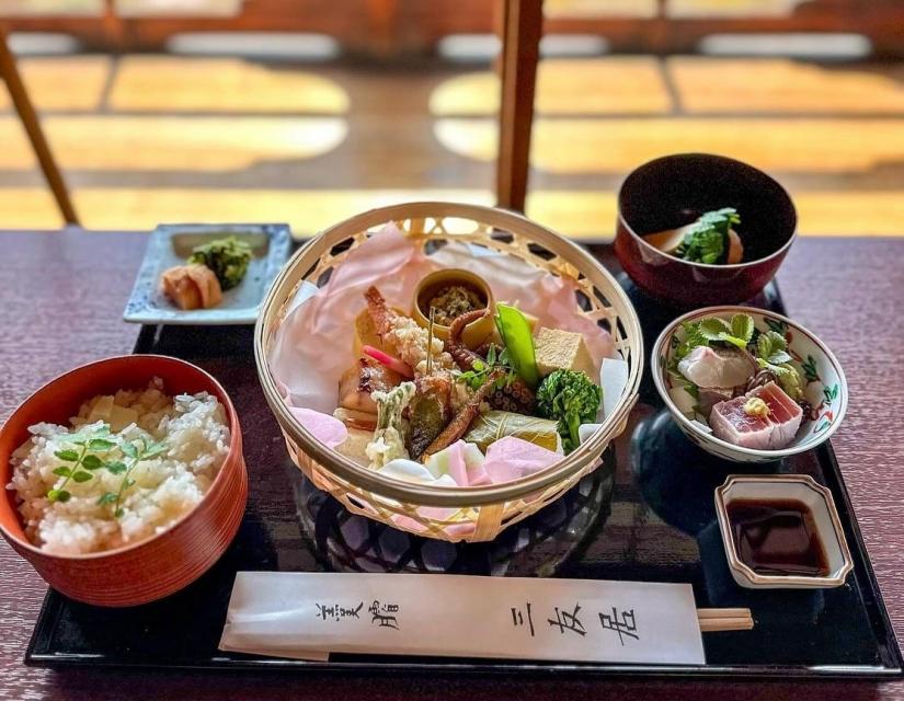 春のランチプラン  2026　～茶懐石「三友居」の食事と3階望楼見学～　【旧三井家下鴨別邸】