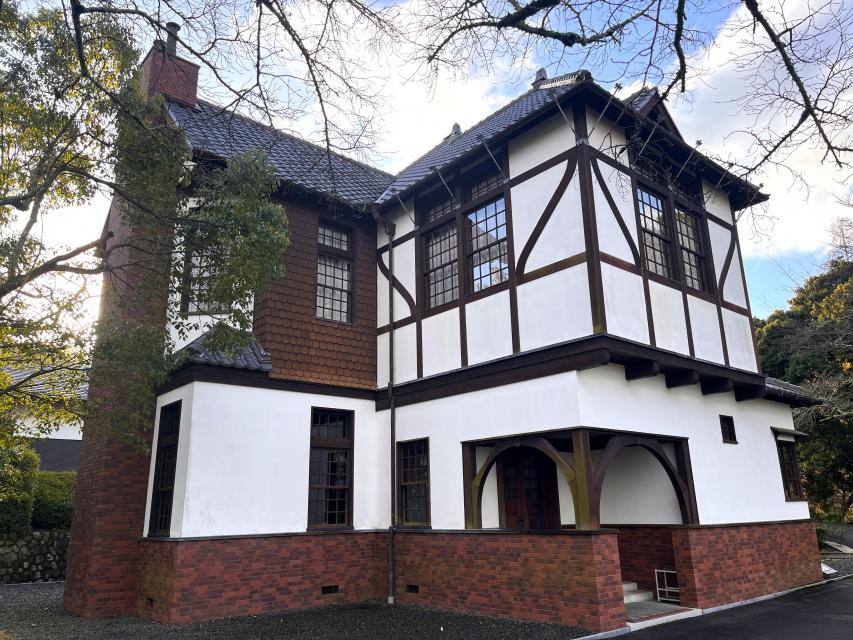 展示棟（旧田辺貞吉邸）