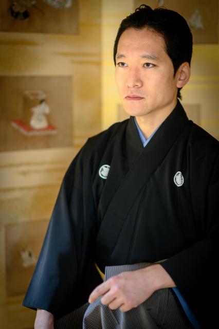 講師は有松遼一氏。初めての方にも分かりやすく能を解説していきます。