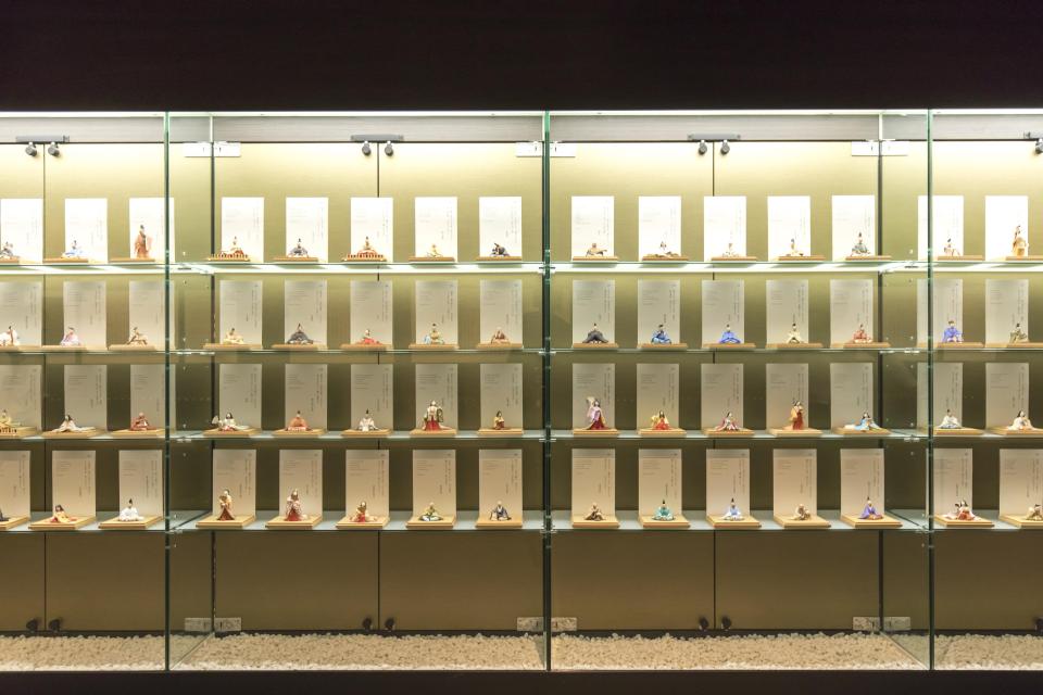 100体の歌仙人形