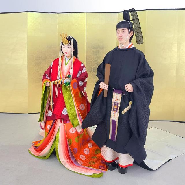 十二単と束帯