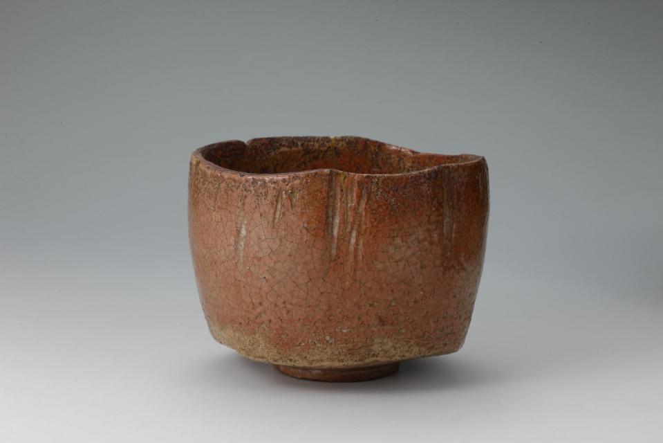本阿弥光悦作　赤茶碗　銘 角倉光悦（前期展示）