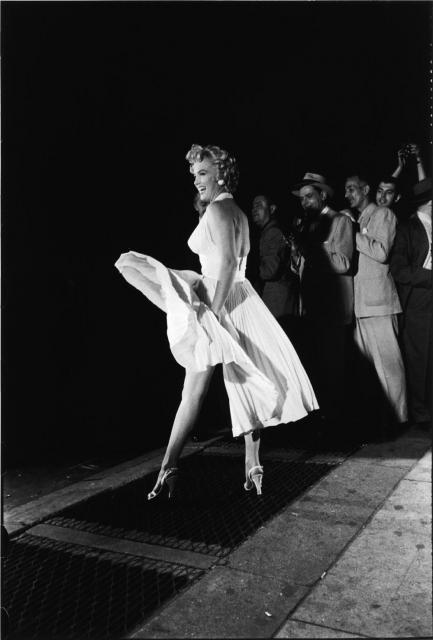 エリオット・アーウィット「マリリン・モンロー、ニューヨーク」 1956　何必館・京都現代美術館蔵