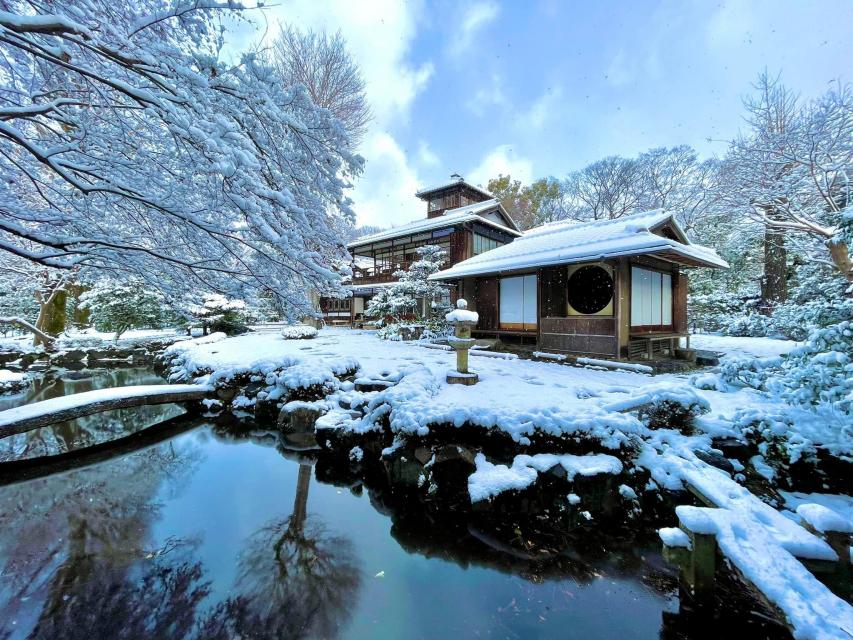 雪の別邸。2022年1月は雪景色がみられました。