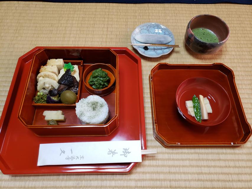 大徳寺精進料理縁高盛　6,050円