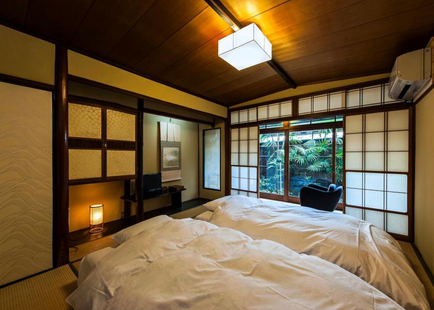 客室一例　伝統的な京町家旅館を体験ください。